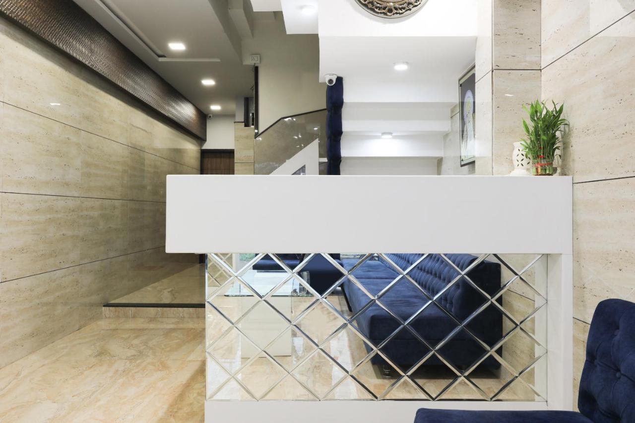 Hotel Oyo 60577 Sukhmani Residency Indore Zewnętrze zdjęcie