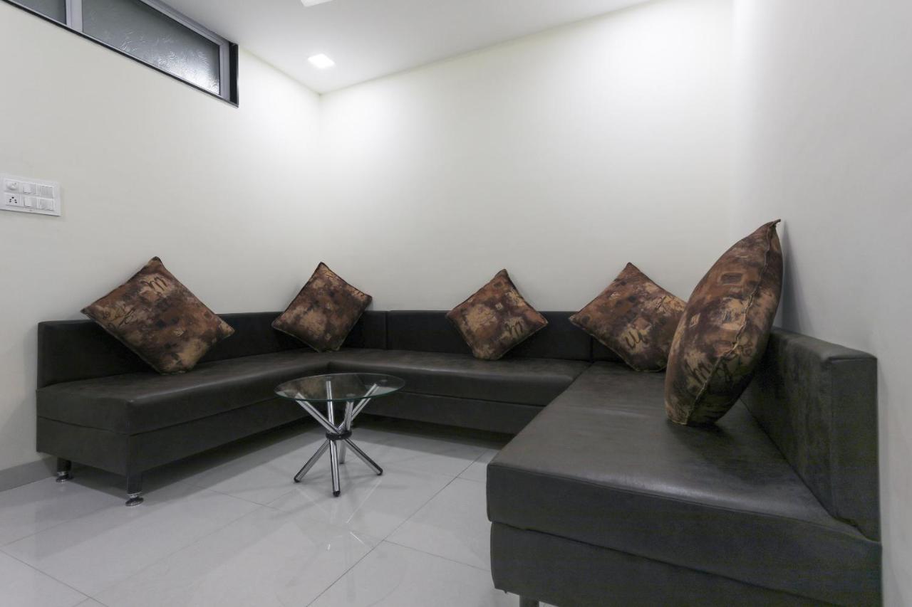 Hotel Oyo 60577 Sukhmani Residency Indore Zewnętrze zdjęcie