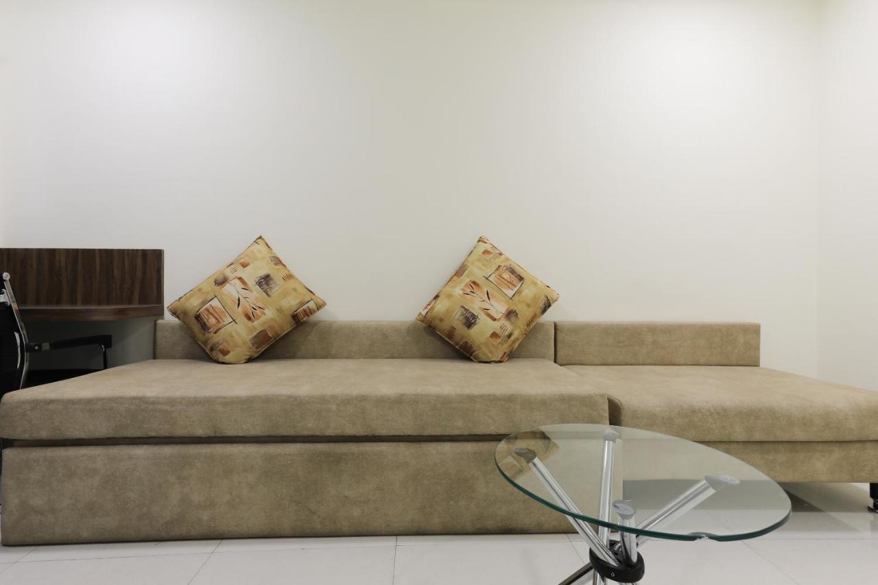 Hotel Oyo 60577 Sukhmani Residency Indore Zewnętrze zdjęcie
