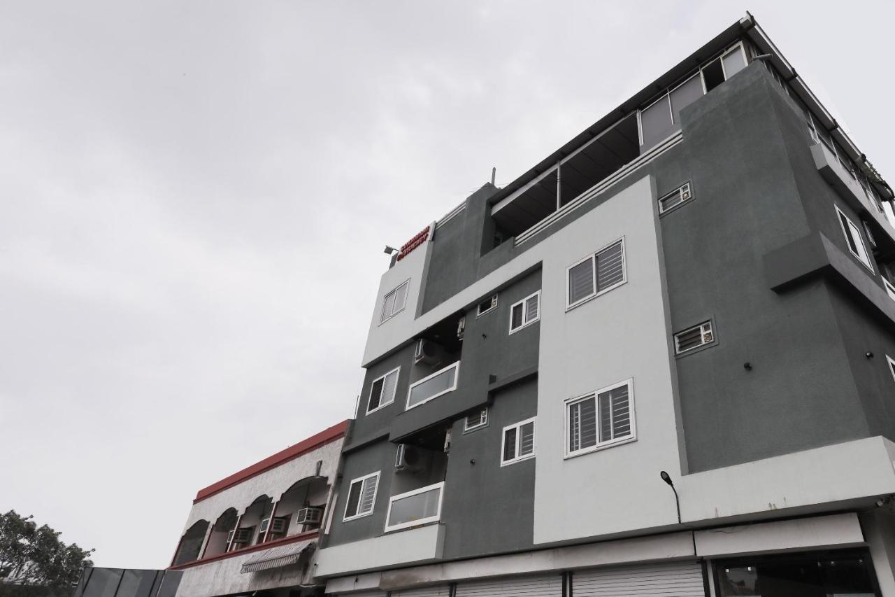 Hotel Oyo 60577 Sukhmani Residency Indore Zewnętrze zdjęcie